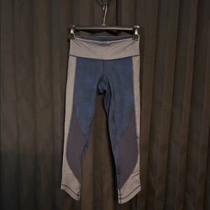 Lululemon women 
Gray and Blue Leggings